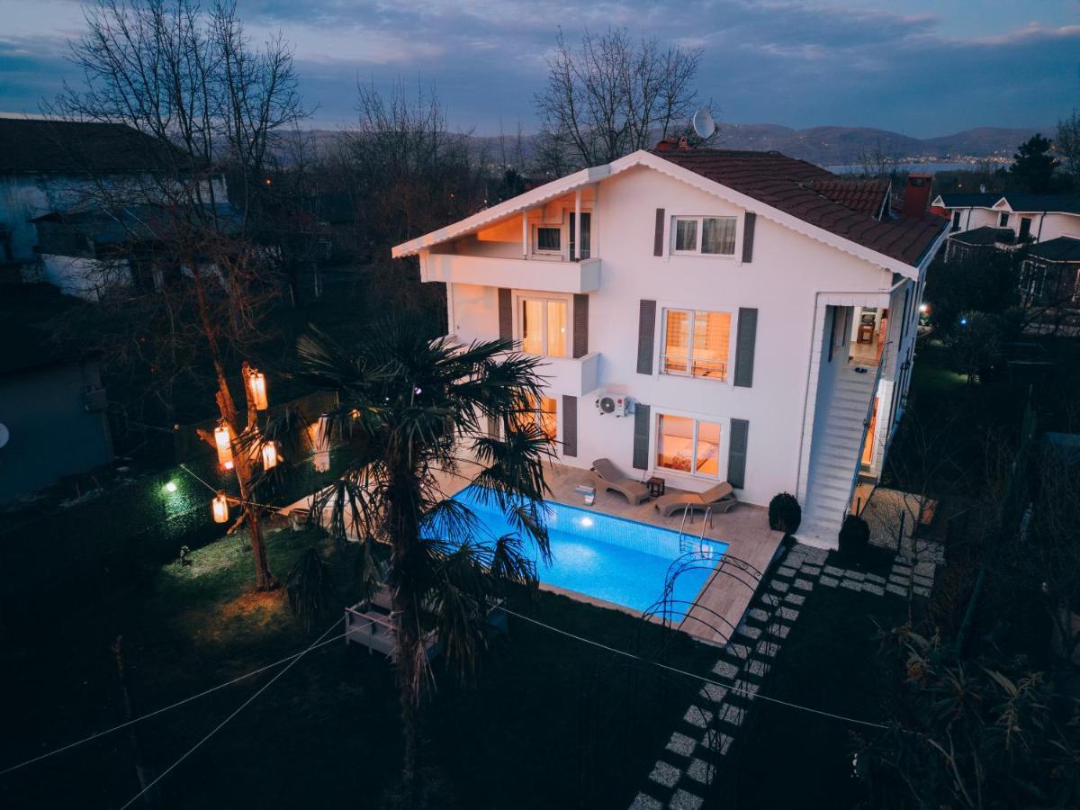 Villa Atlas Muhafazakar Havuzlu, Mustakil Genis Bahceli Sapanca Luaran gambar